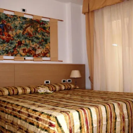 Sunny Beachfront With Pool And Apartman Bibione